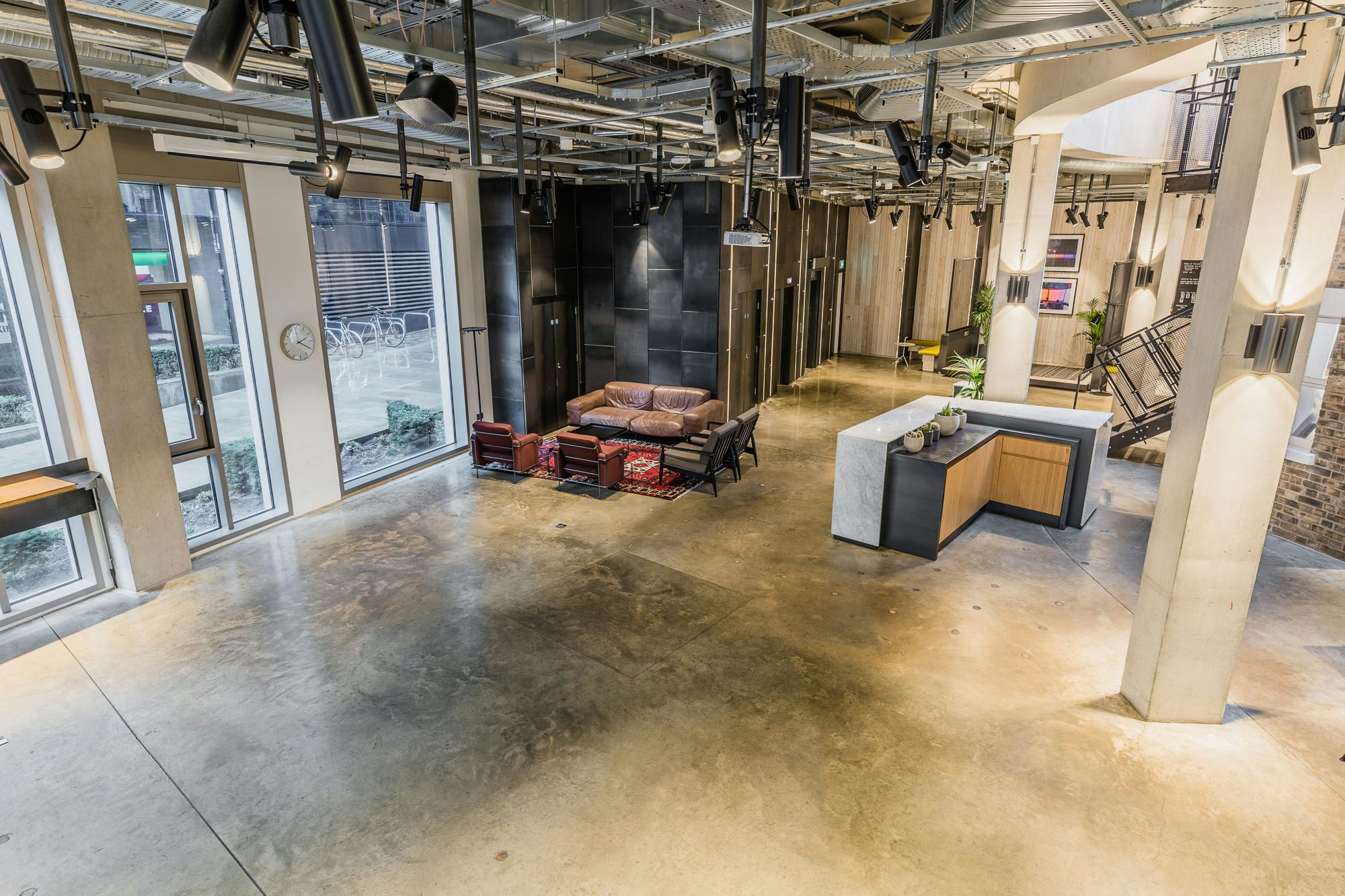 Ground Floor Lounge 7