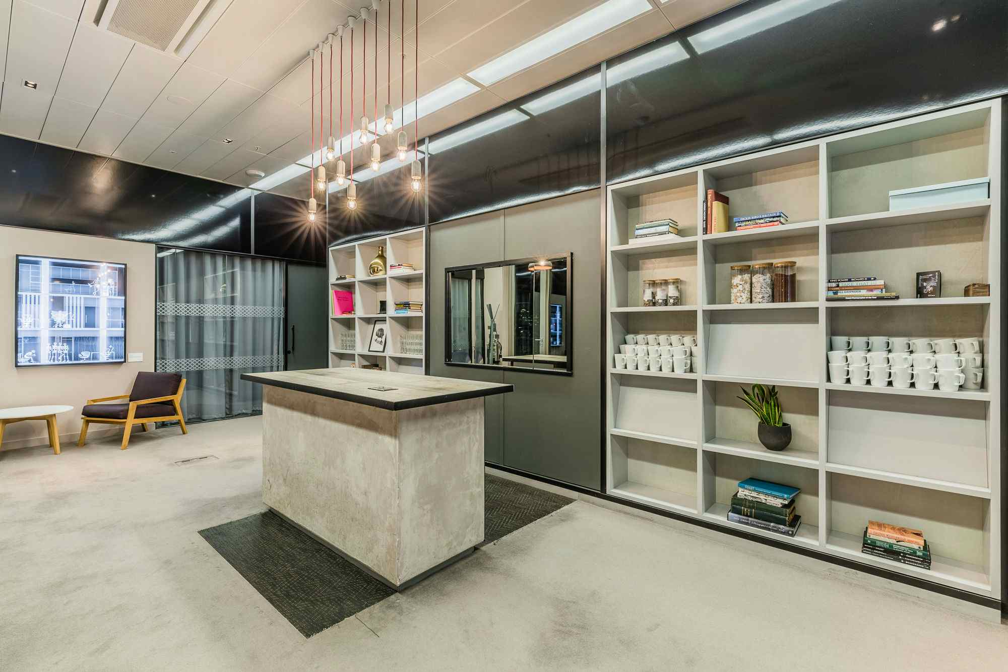 Lounge & Roof Terrace 3