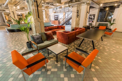 Lounge & Bar 2