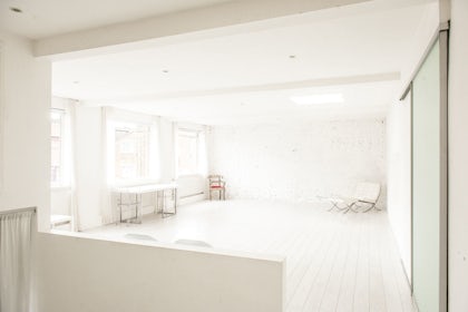 Studio 4 4