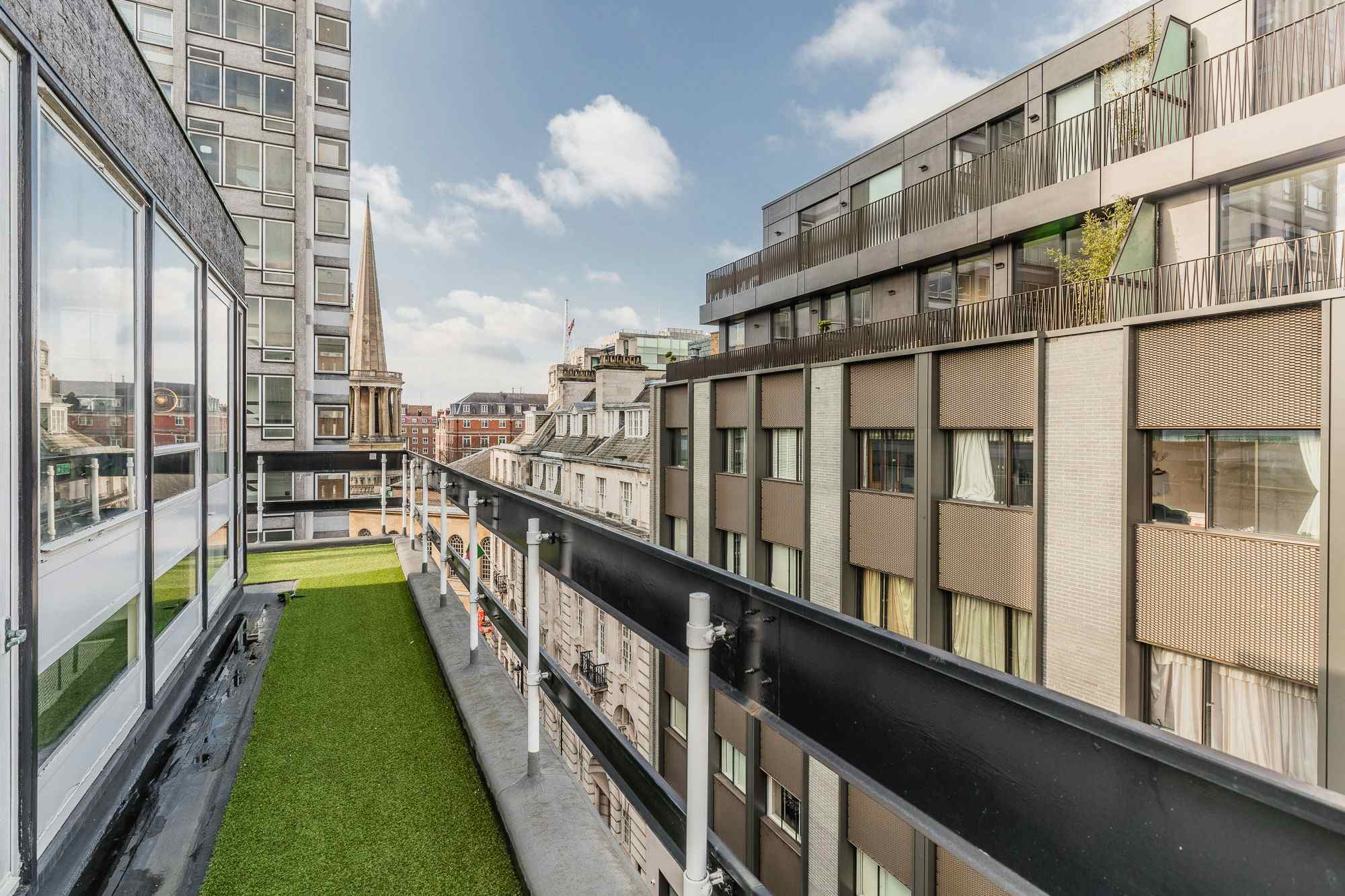 Apartment & Roof Terrace 2