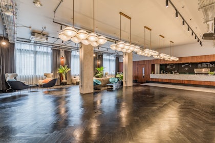 Bar, Lounge & Courtyard 2