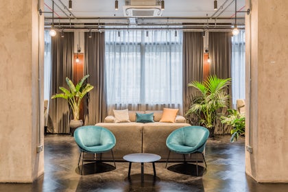 Bar, Lounge & Courtyard 4