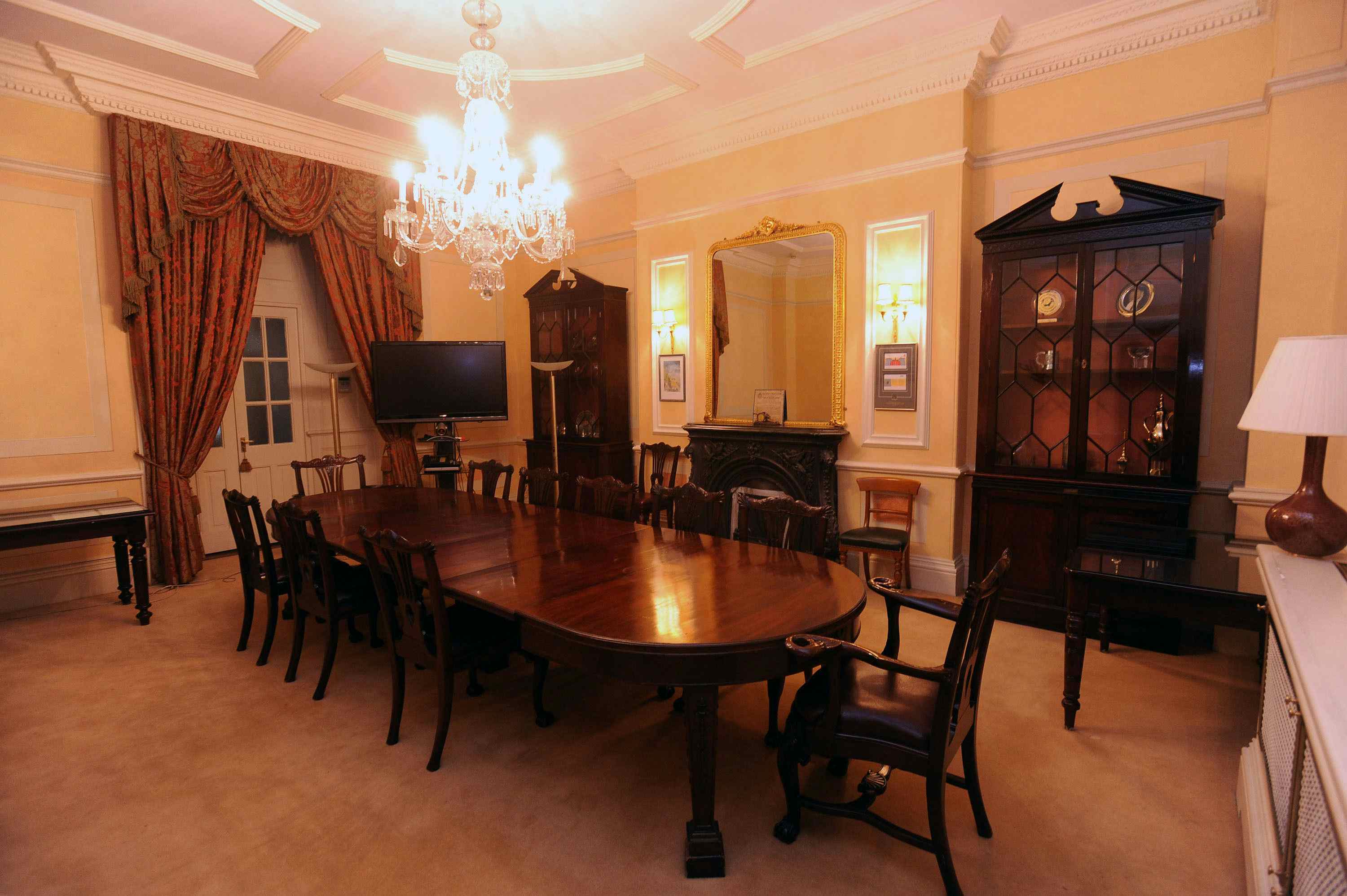 President Room 2