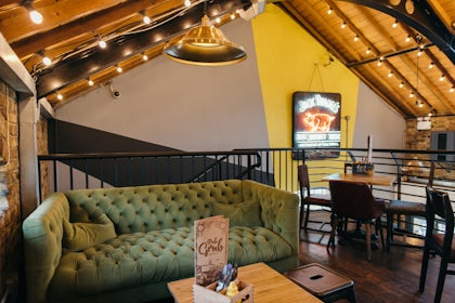 Terrace/Pub 8