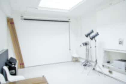 Studio Photography Hire in East London E3 1
