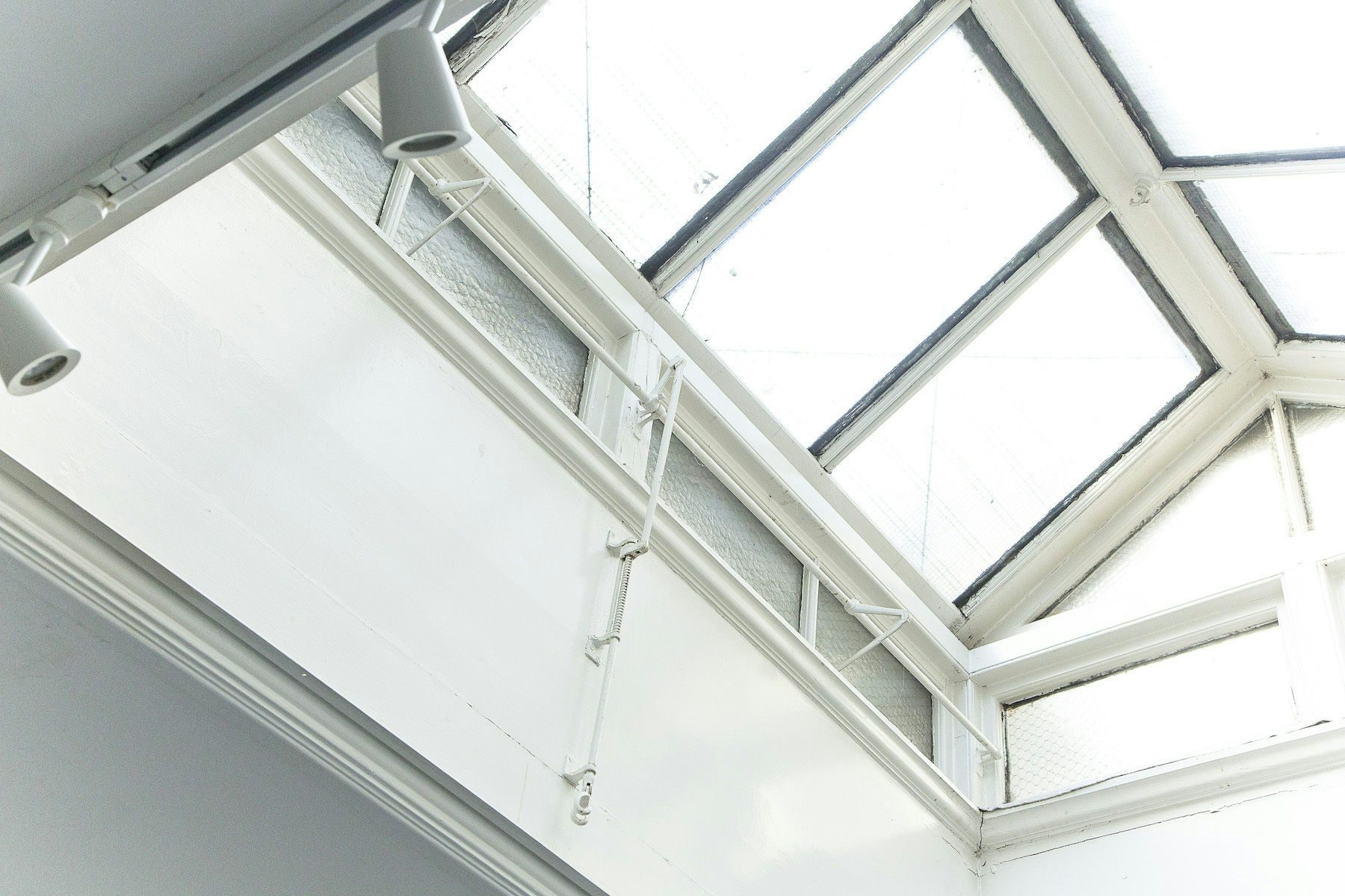 Studio Photography Hire in East London E3 3