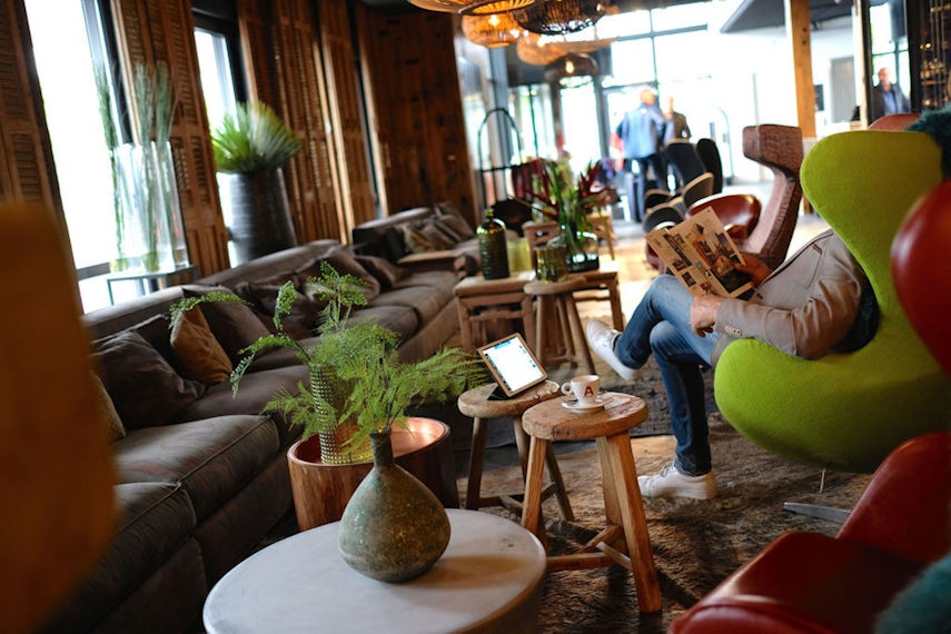Lounge 0
