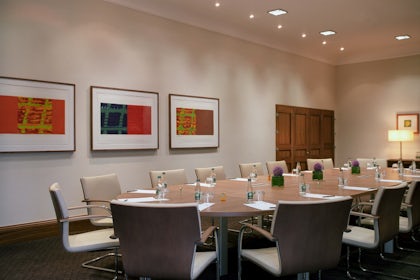 Lansdowne Suite 1 1