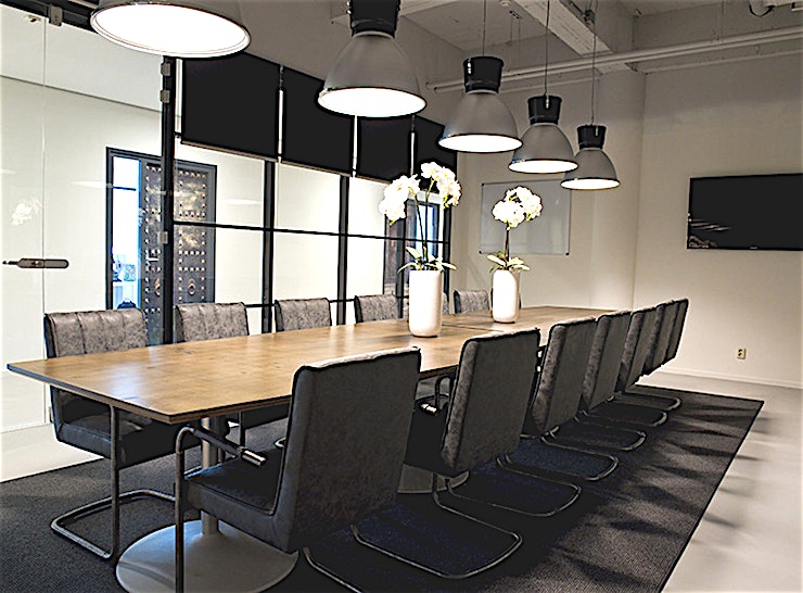 CONFERENCE ROOM 02.10.16 **Ruimte vodig voor uw volgende conferentie? Boek één van de vergaderruimtes in het World Fashion Center.**
Het World Fashion Centre is een inspirerende omgeving en staat bekend als dé ontmoeting