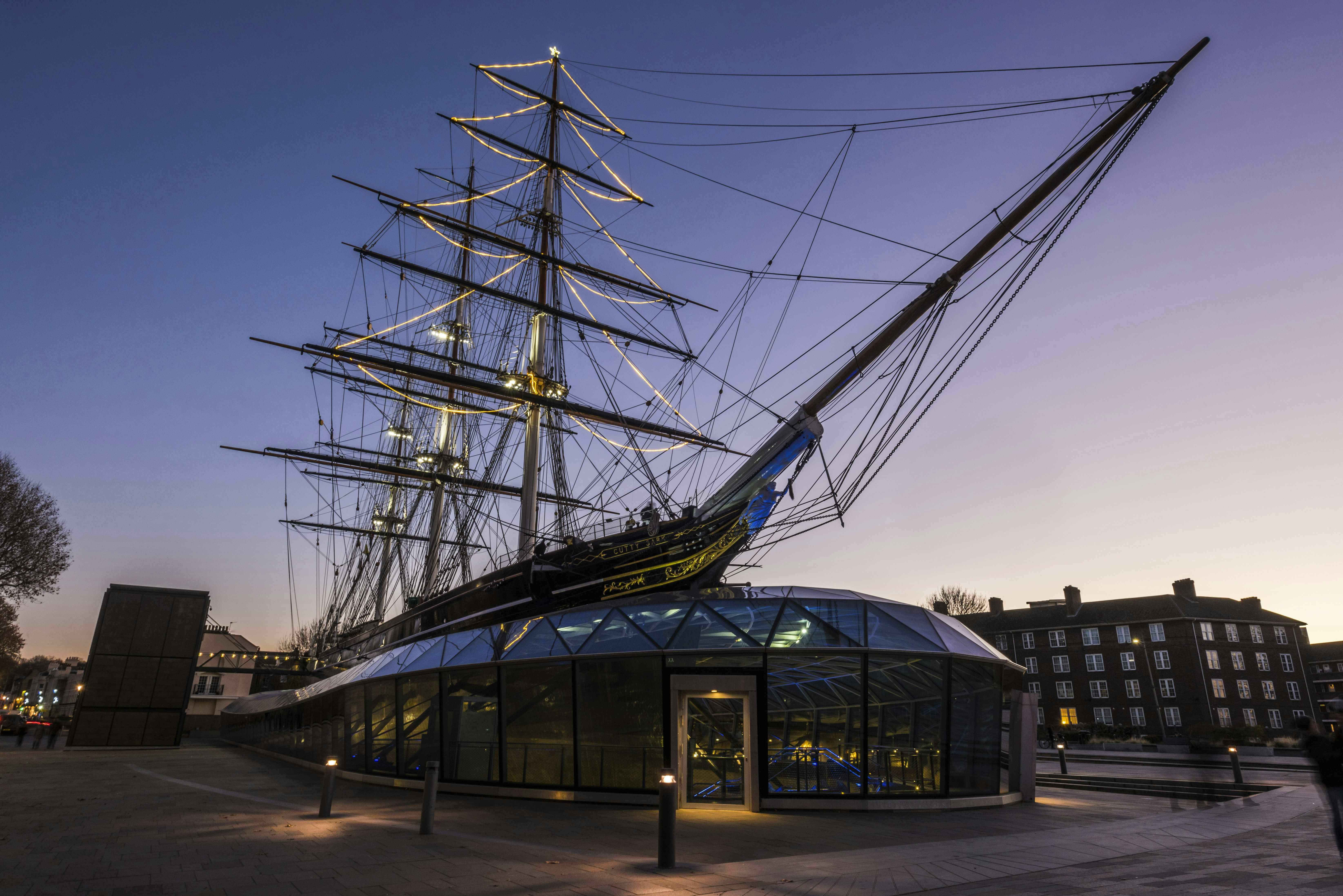 book-exclusive-christmas-party-at-cutty-sark-greenwich-a-london-venue