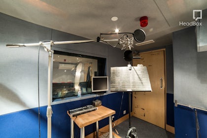 Studio 1 11
