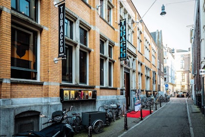 Grand Theater Hall 10