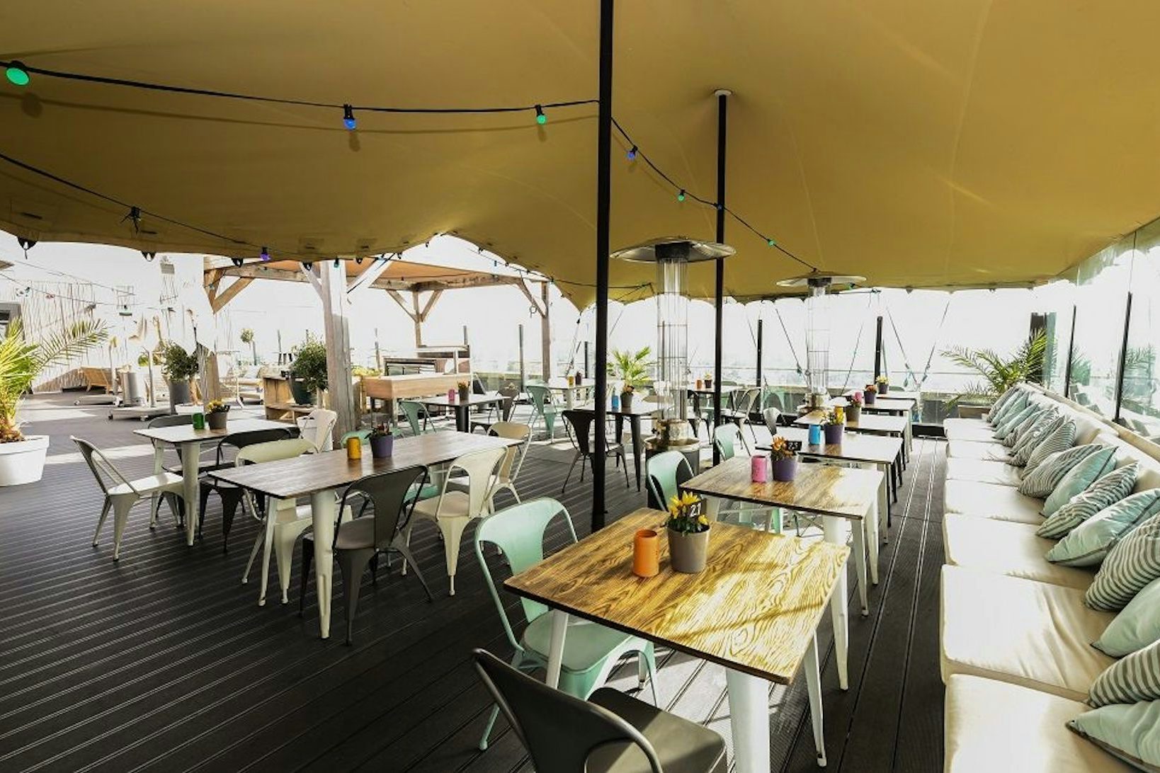 Rooftop Terrace, Bar Side 0