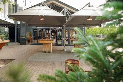 The Jetty Bar 4
