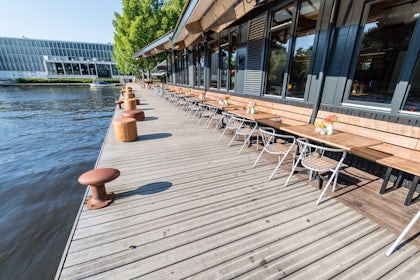 The Jetty Bar 5