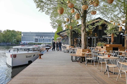 The Jetty Bar 11