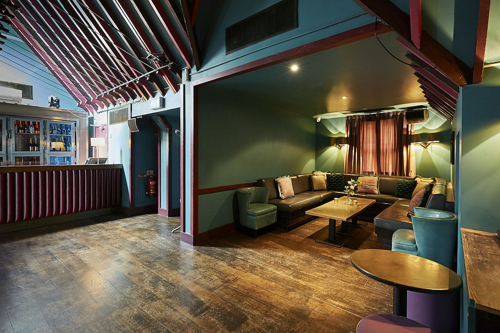 Penthouse Champagne Bar 16