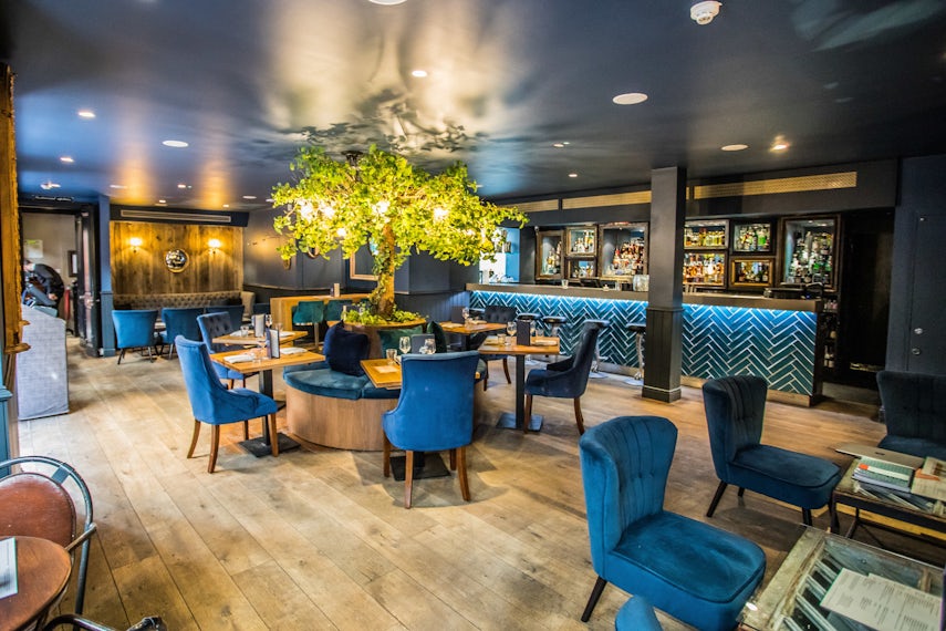 Mews Cocktail Bar 0