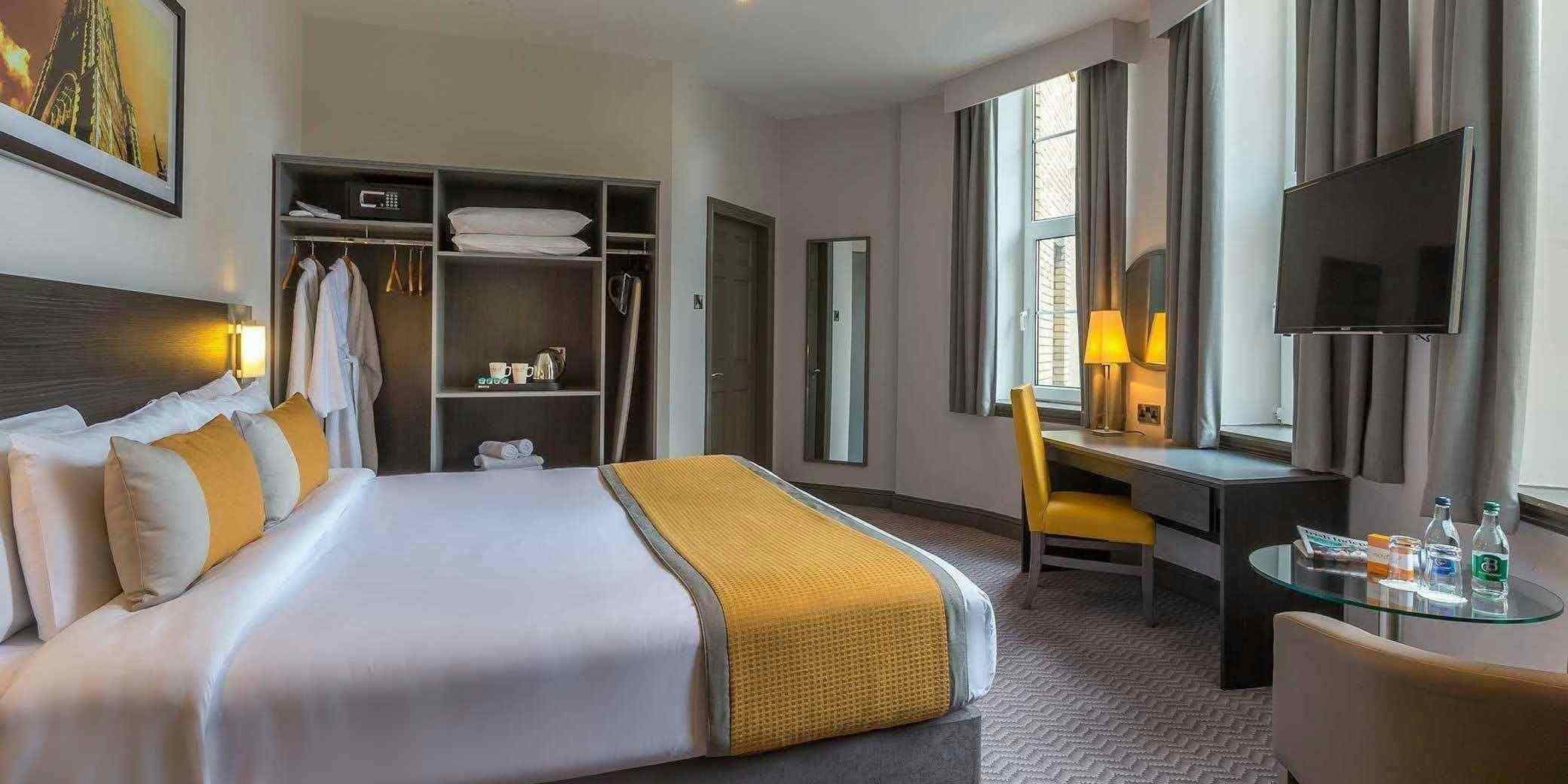 Jack Lynch & Christy Ring Suite 1