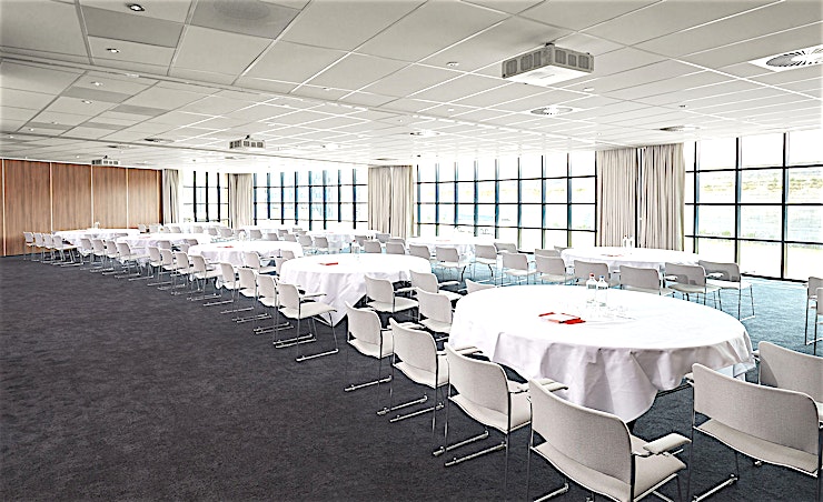 4 & 5 & 6 **Kamer 4, 5 en 6 kunnen gecombineerd worden tot een ruime, multifunctionele vergaderzaal te huur bij The Corendon Hotel Amsterdam.**
Het Corendon City Hotel Amsterdam is een uniek hotel concep