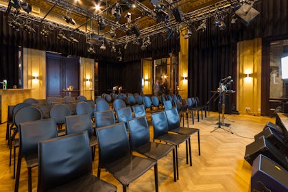 Studio 5