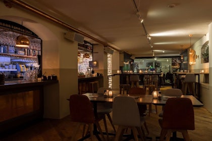 Restaurant 4