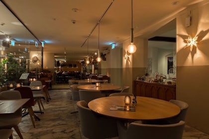 Restaurant 6