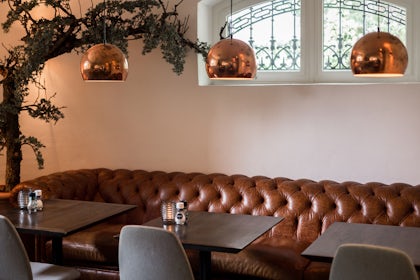 Restaurant 8