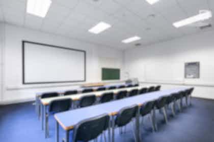 Business Building Classroom QG01 3