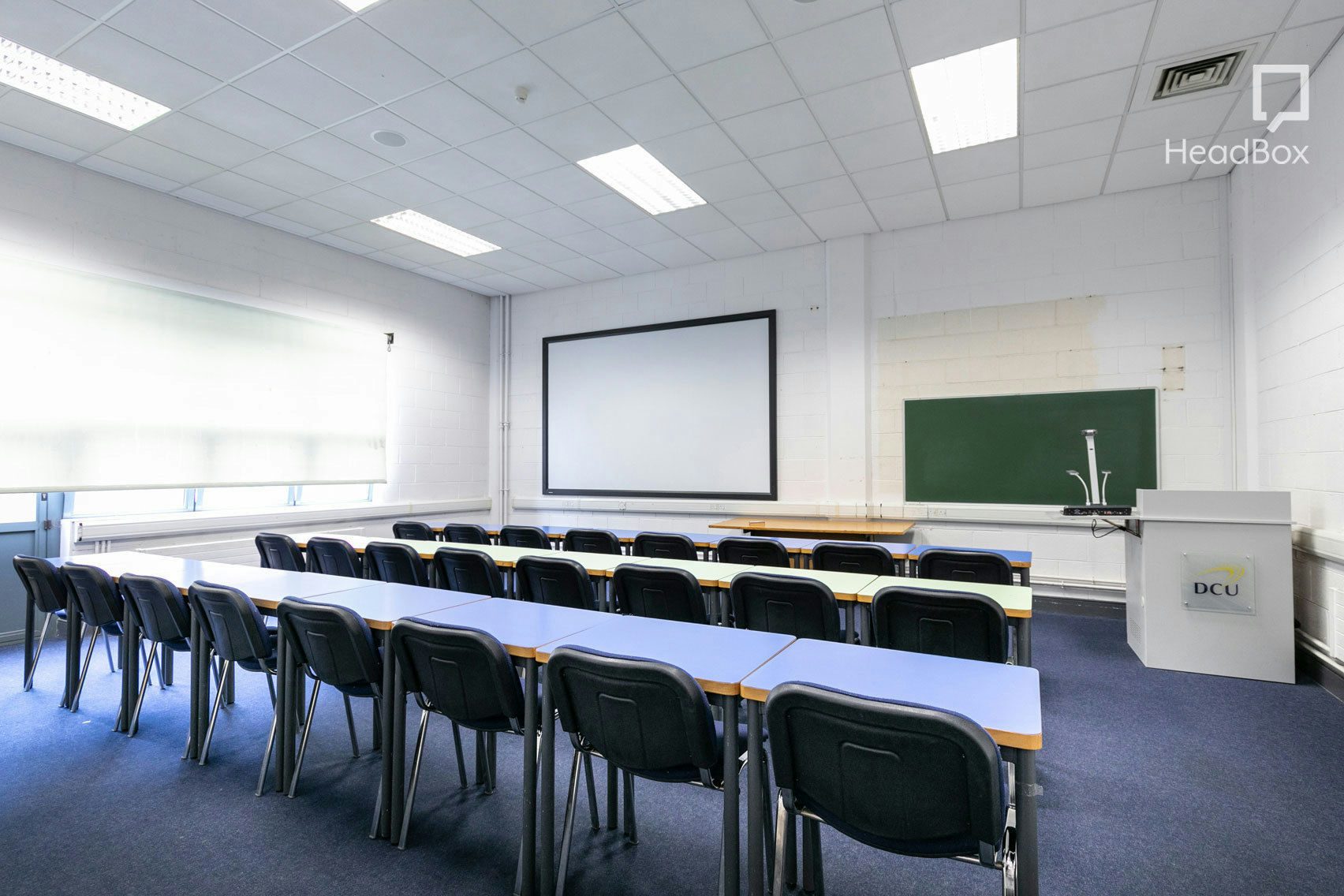 Business Building Classroom QG02 3