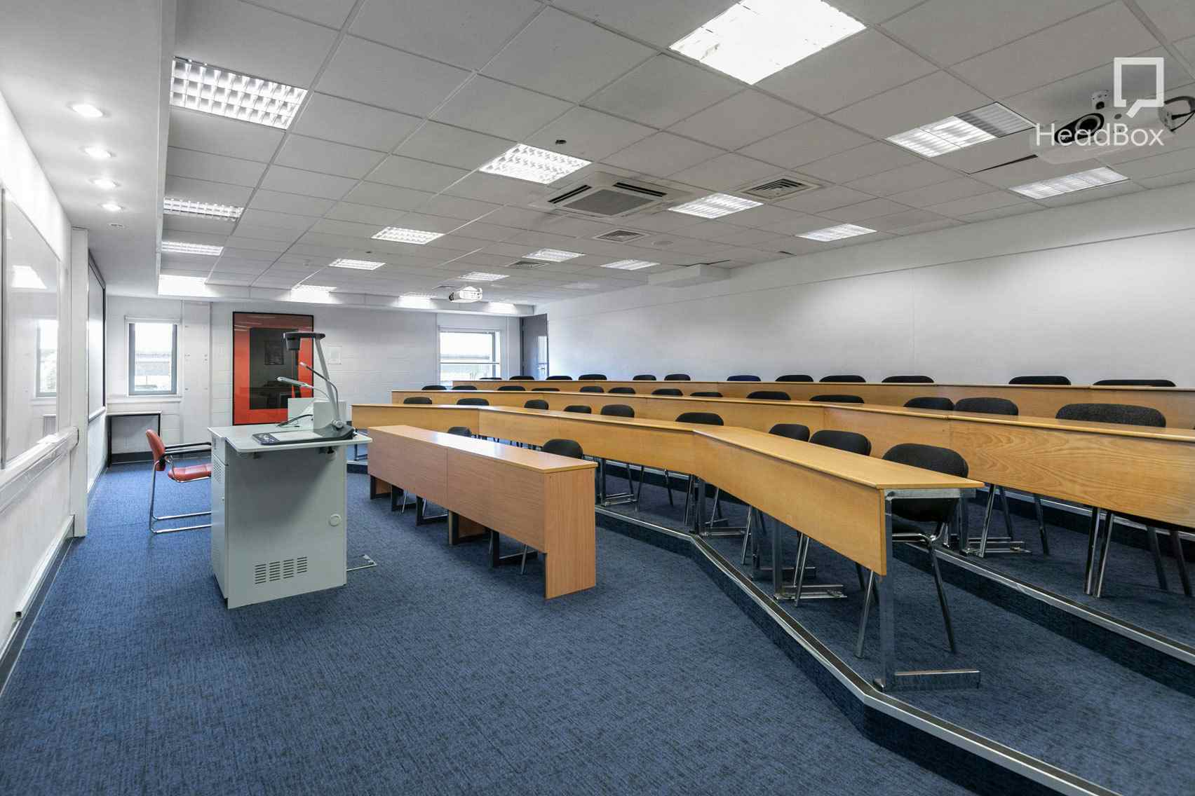 Business Building Room Q218 1