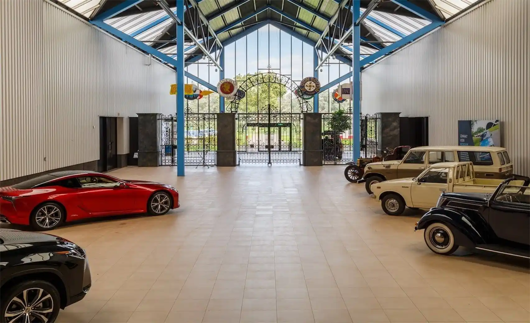 Book Plaza At Toyota World A Raamsdonksveer Venue For Hire HeadBox