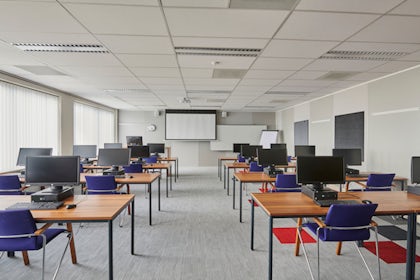 Middle Room 2 1