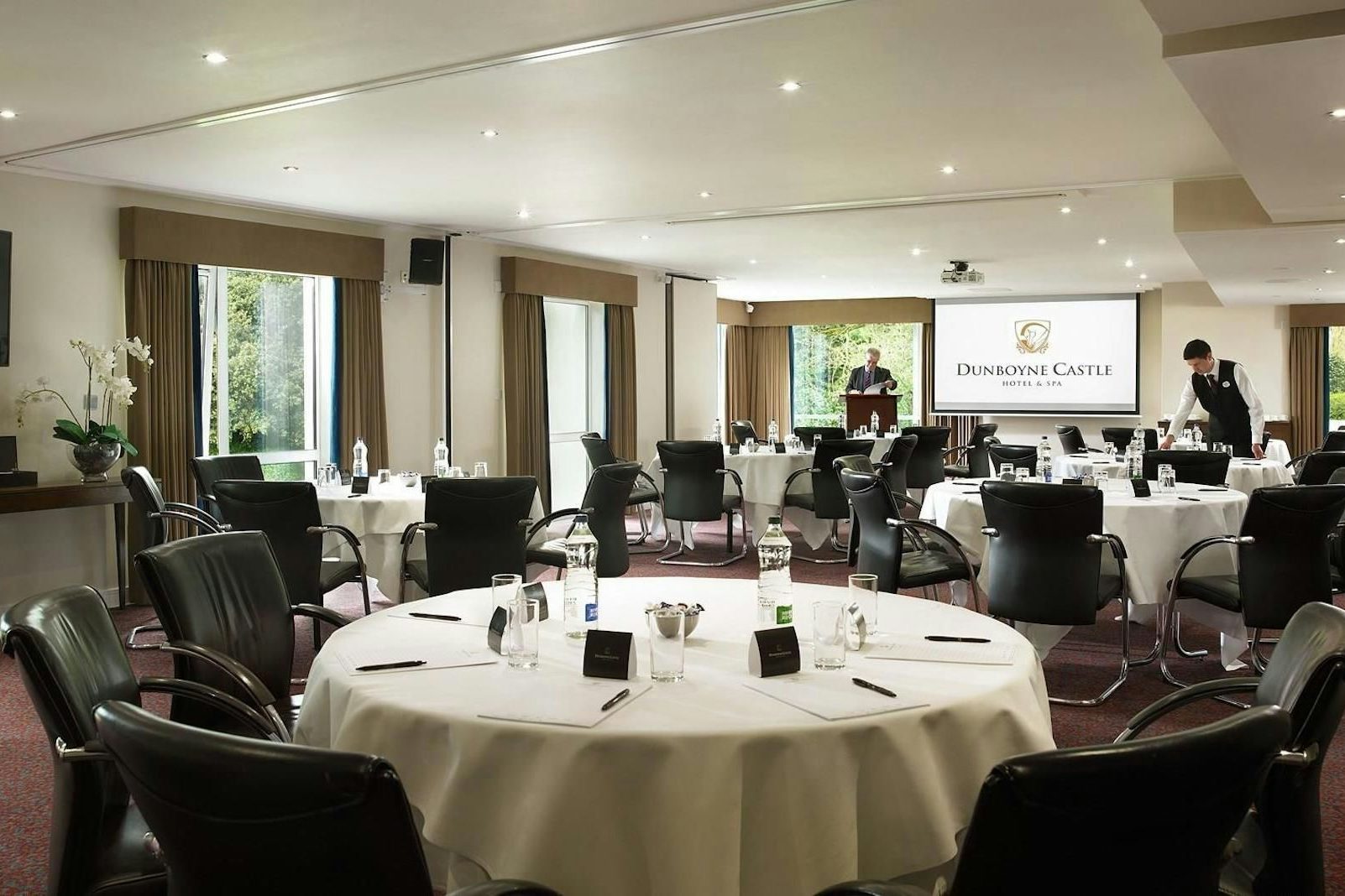 Cedar, Copper and Alder Suites 3D tour