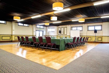 Darley Suite 1