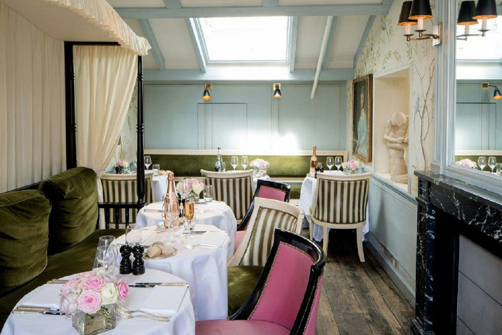 The Traveller's Tea Room 0