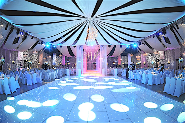 Whole Venue **New Dock Hall is a stunning blank canvas event Space for hire in Leeds.**
Adjacent to the Royal Armouries Museum, New Dock hall has a contemporary minimalist feel providing you with the perfect b