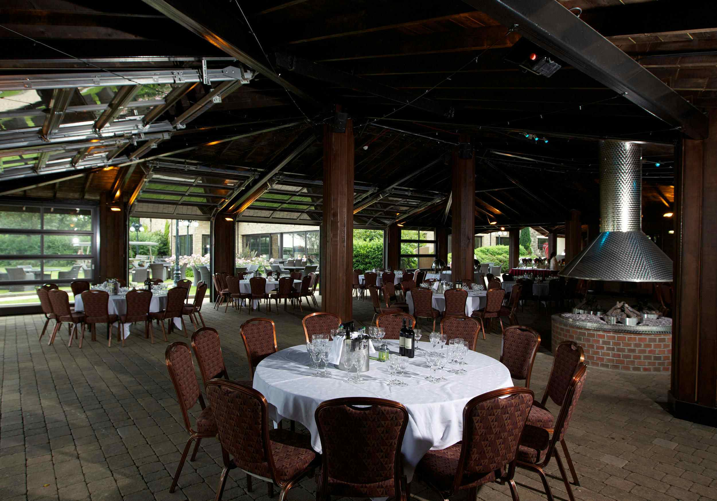 Rooftop Garden and Barbecue Terrace 2