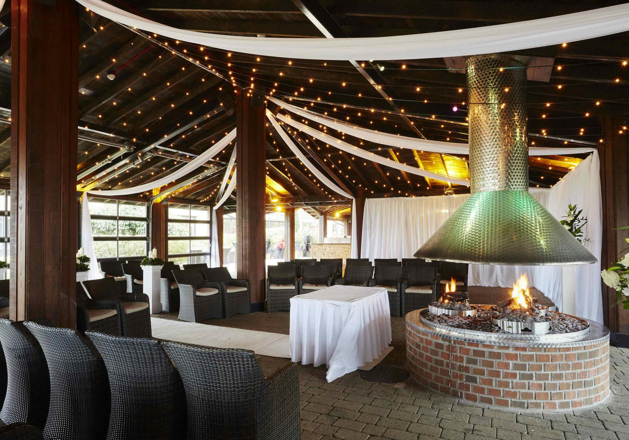 Rooftop Garden and Barbecue Terrace 7