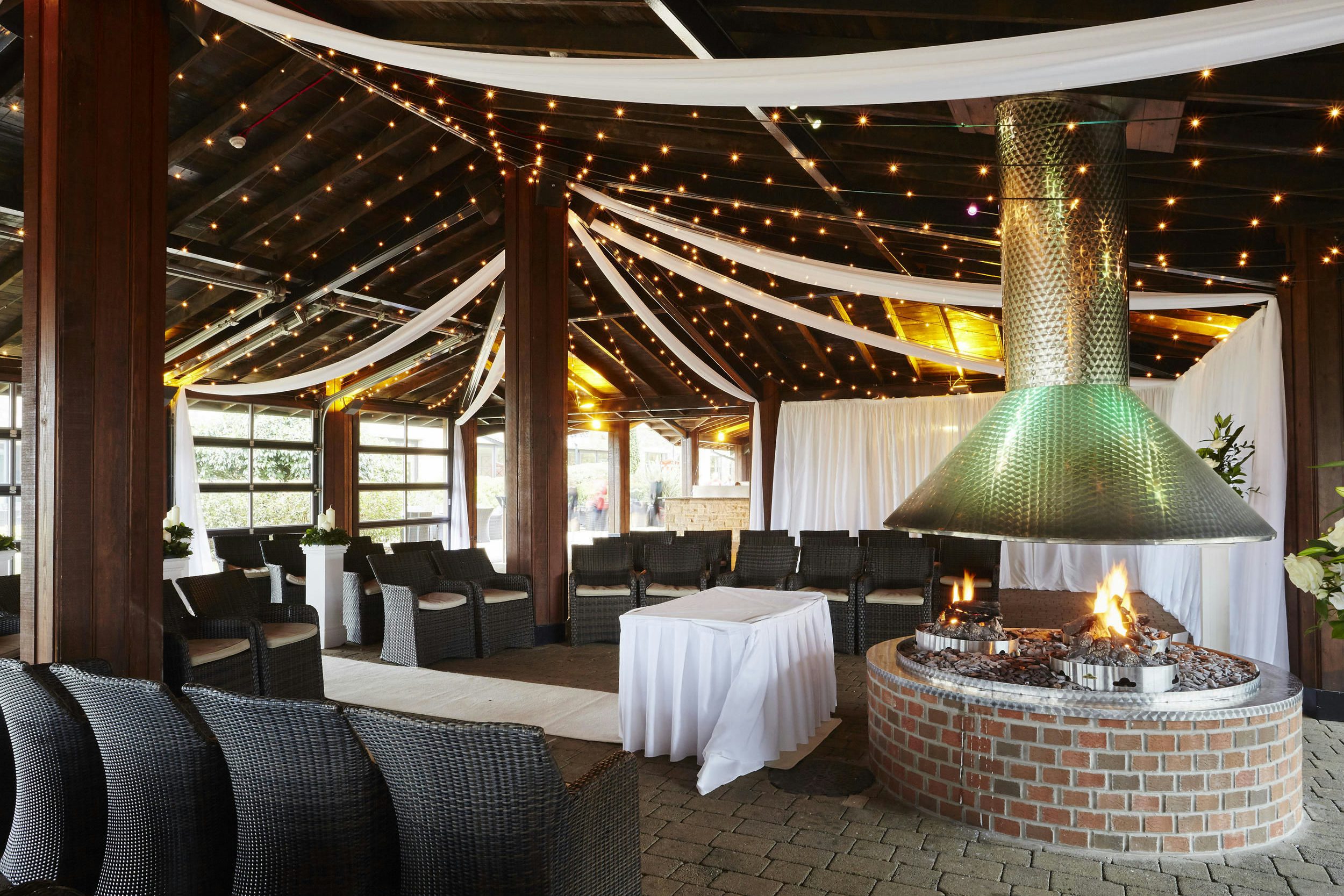 Rooftop Garden and Barbecue Terrace 7