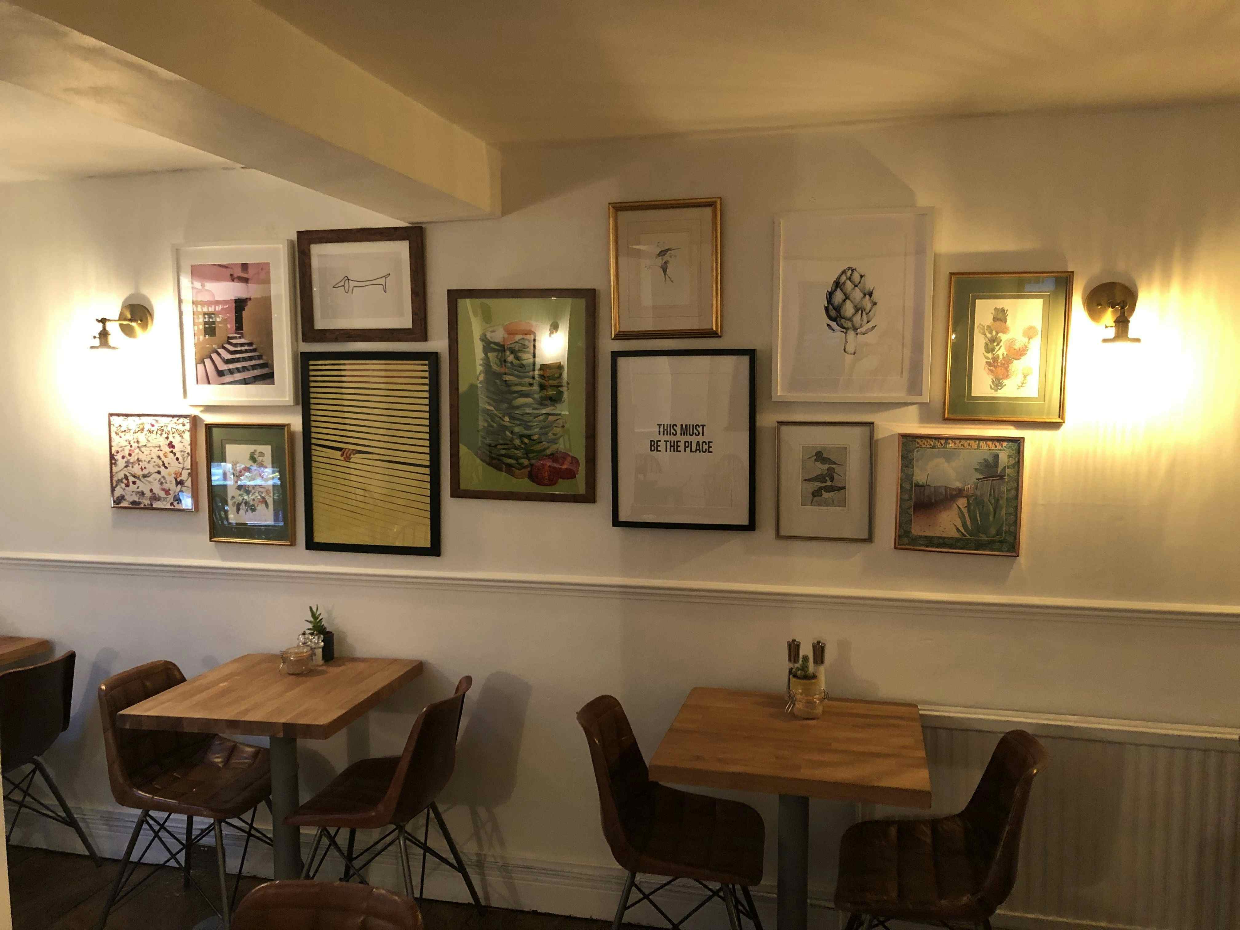 Dining Room and Bar 4