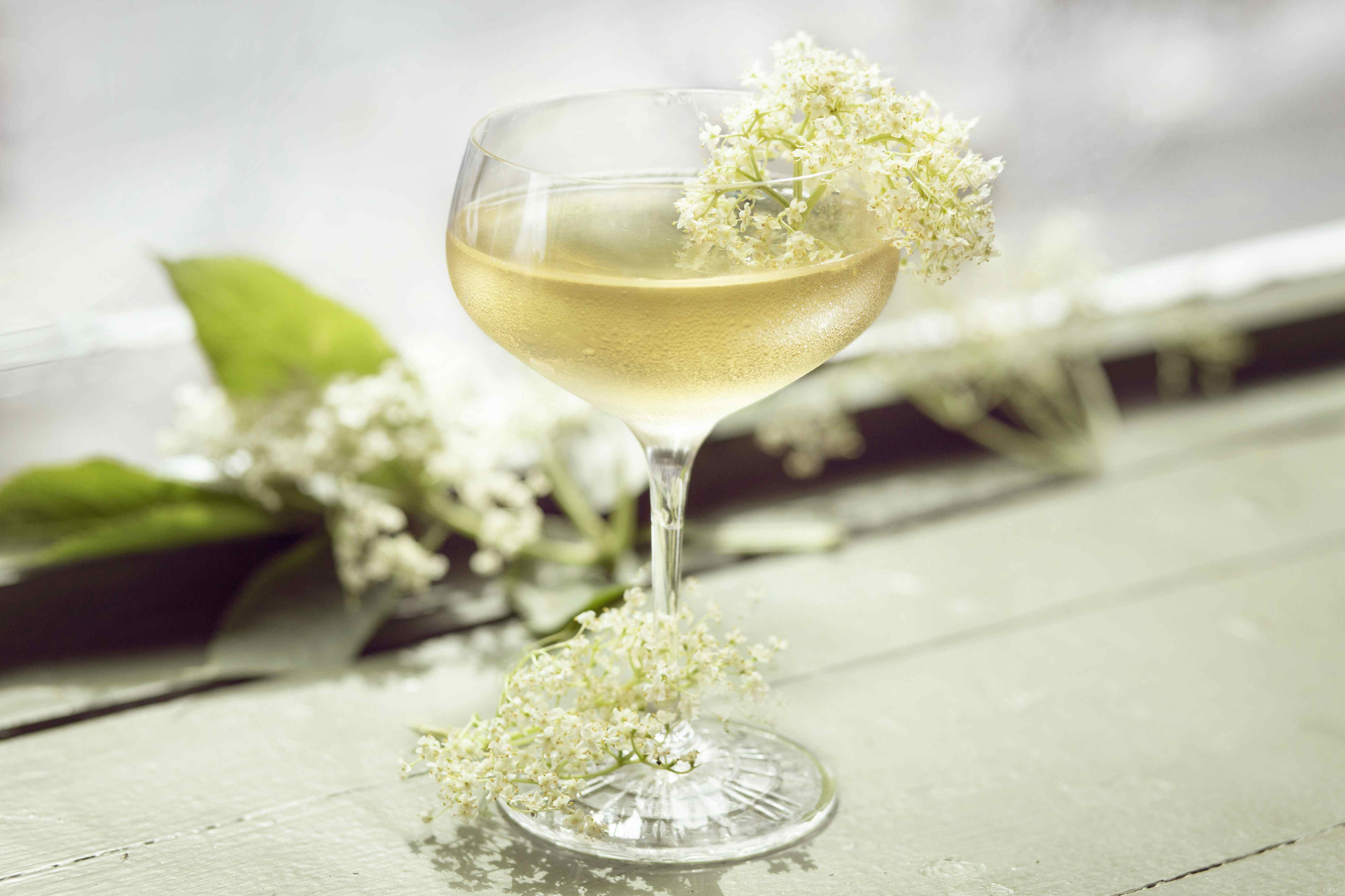 Dining Room and Bar 18