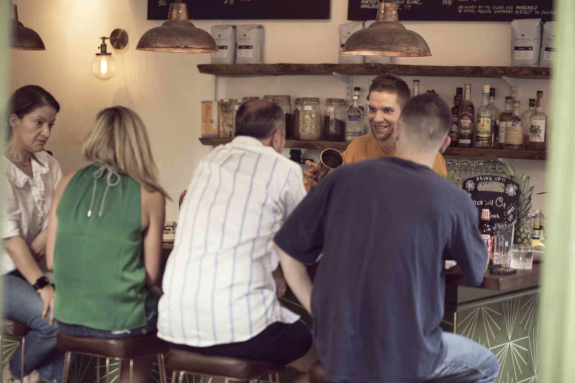 Dining Room and Bar 19