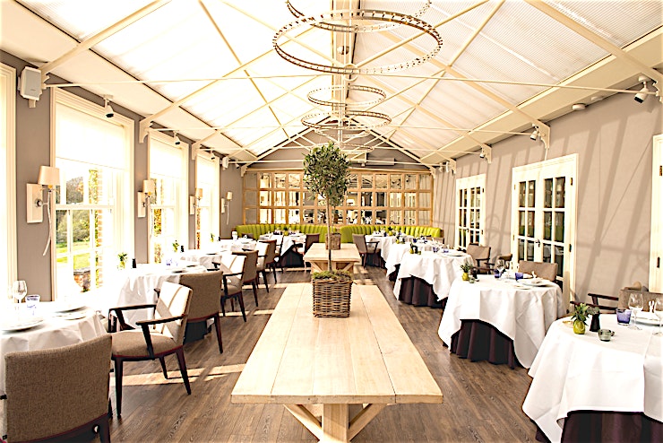 The Summer House **Celebrate in a light and airy conservatory, with beautiful views overlooking the grounds. It is perfect for any occasion and can hold up to 70 Guests.**
Chewton Glen is part of Iconic Luxury Hote