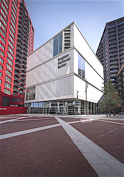 Meeting Room 4 **Book this spacious meeting room at the English National Ballet**
Situated on the second floor of English National Ballet's new building at London City Island, this meeting rooms is bright and co