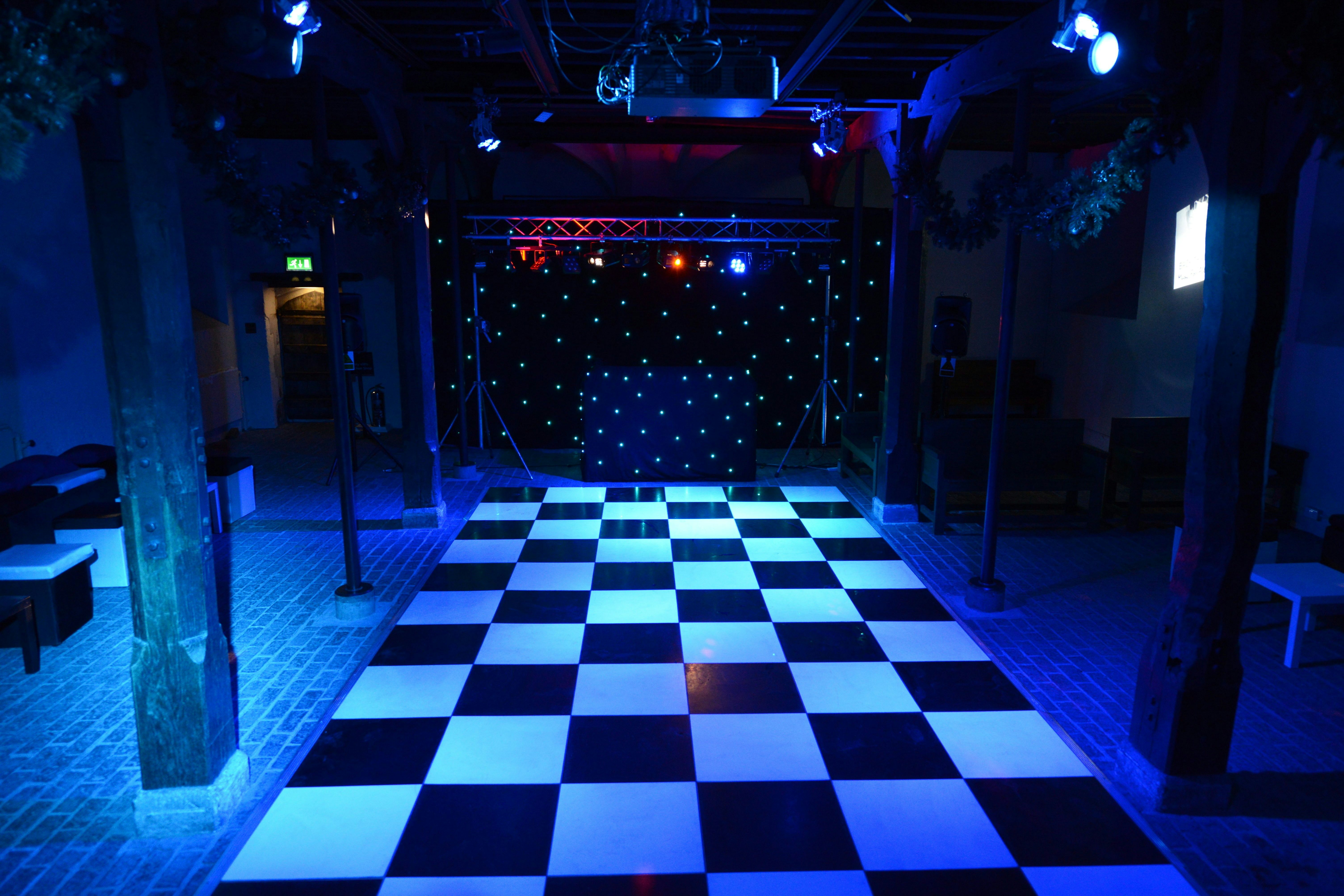 Hampton Court Palace 16