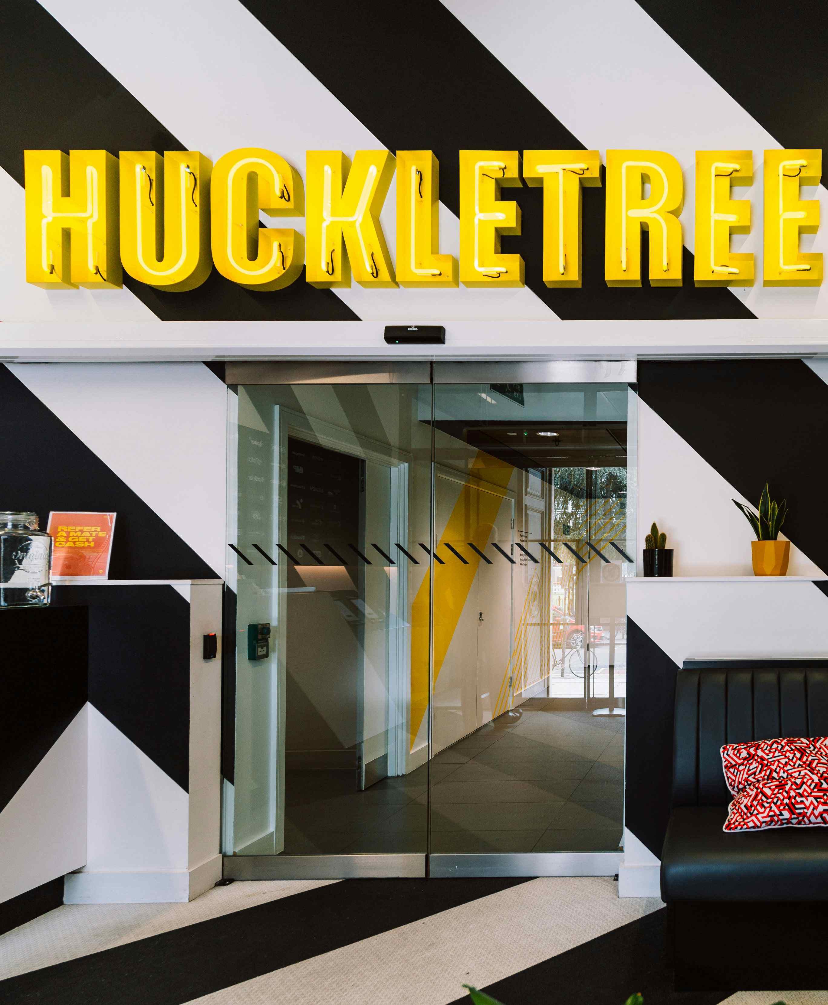 Cupertino Meeting Room 6