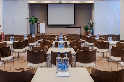 St Jan Hall 3