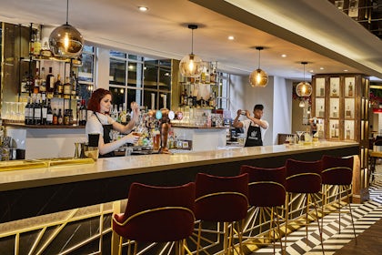 Bar 1